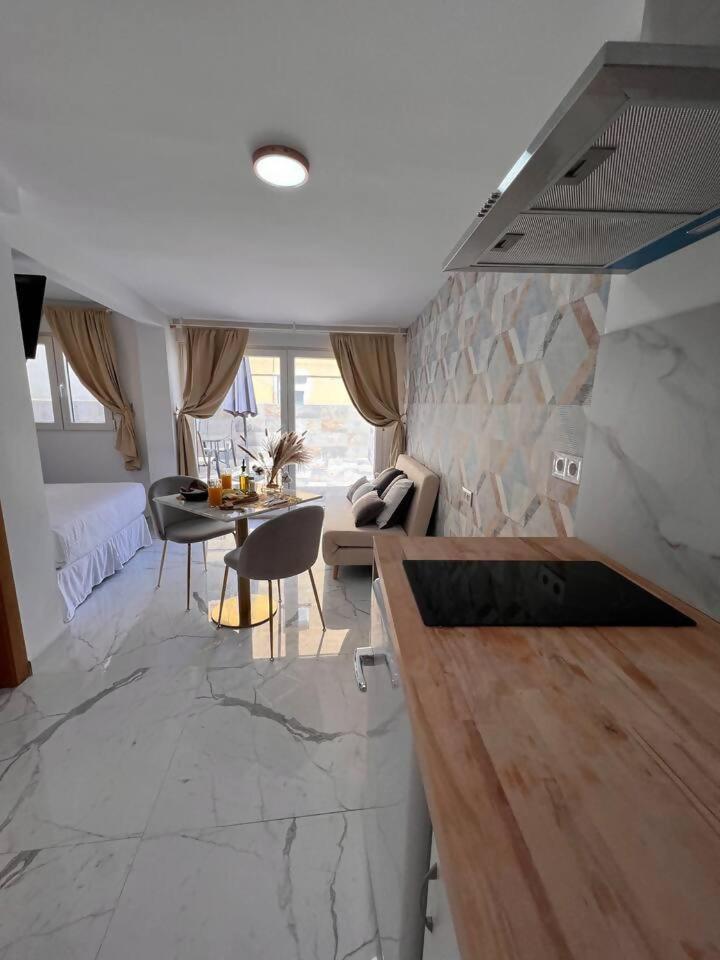 Urban Estudio Elegante Con Terraza アリカンテ エクステリア 写真
